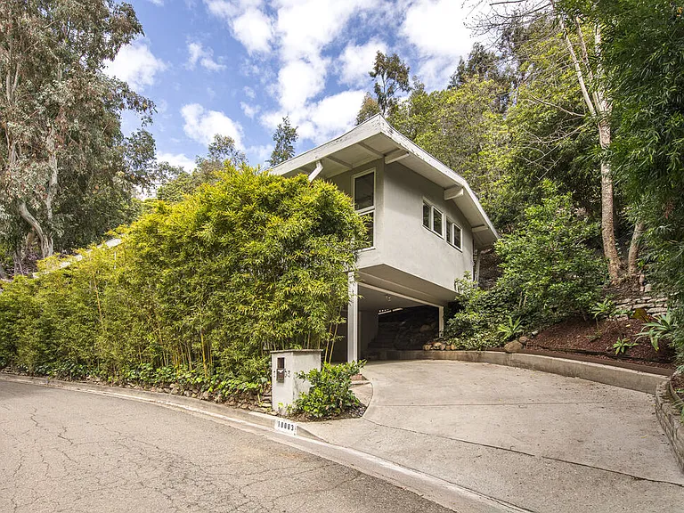 10003 Westwanda Dr — Photo 44