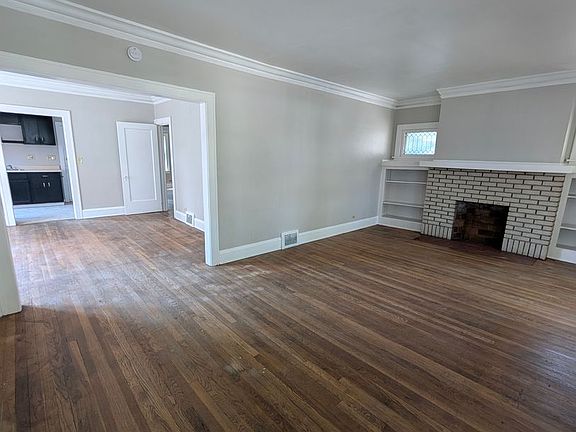 3rd image of 3448 W 131st St #Up