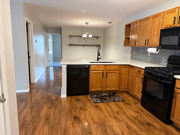 4412 W 91st Pl — Photo 4