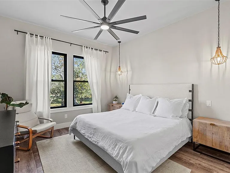 316 Stockman Dr — Photo 30