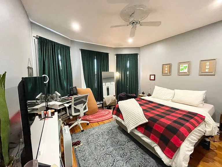 18 Sunset St #3 — Photo 11