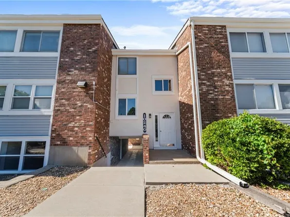 10240 W 96th Ter APT B, Overland Park, KS 66212