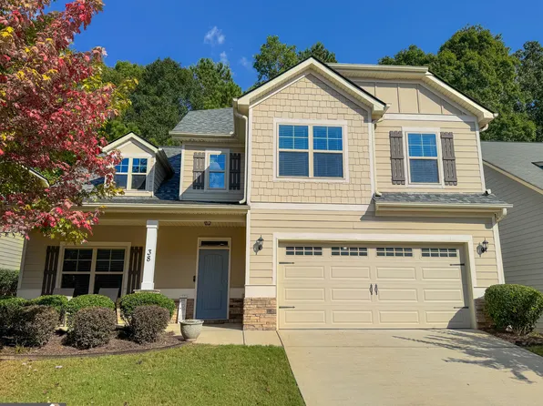 38 Seabiscuit Ct, Newnan, GA 30263