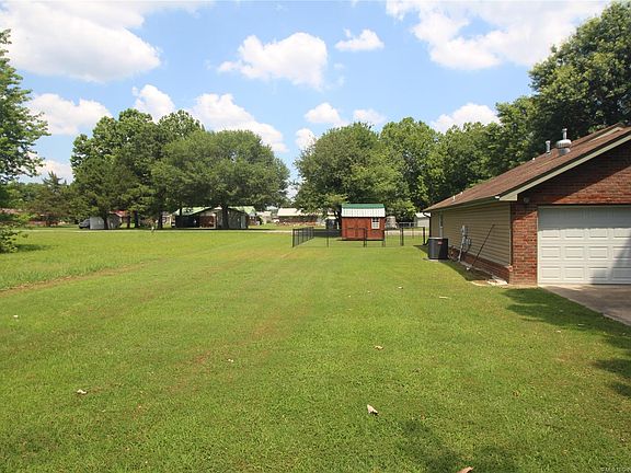 2nd image of 1108 Bermuda Dr
