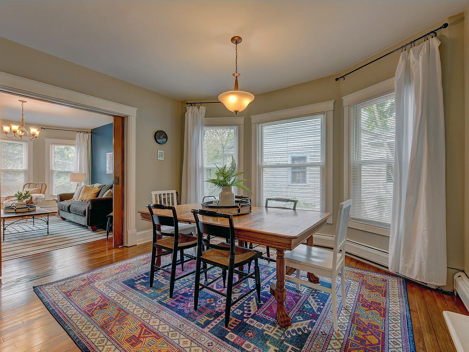 3 bed, 1.5 bath, 1713 sqft, $4,095 — Photo 4