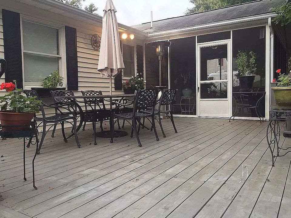 Big backyard deck