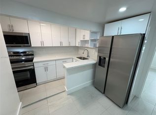 3157 SW 17th St #B, Miami, FL 33145