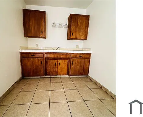 1 bed, 500 sqft, $1,150 — Photo 2