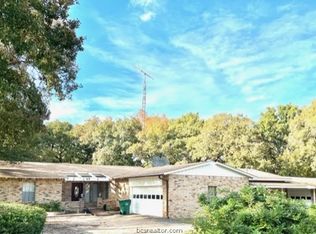 43 E Fairway Dr, Normangee, TX 77871