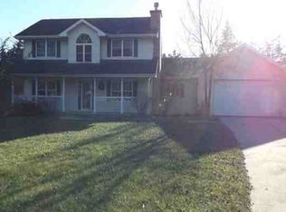 18186 Williamsburg Ct, Durango, IA 52039