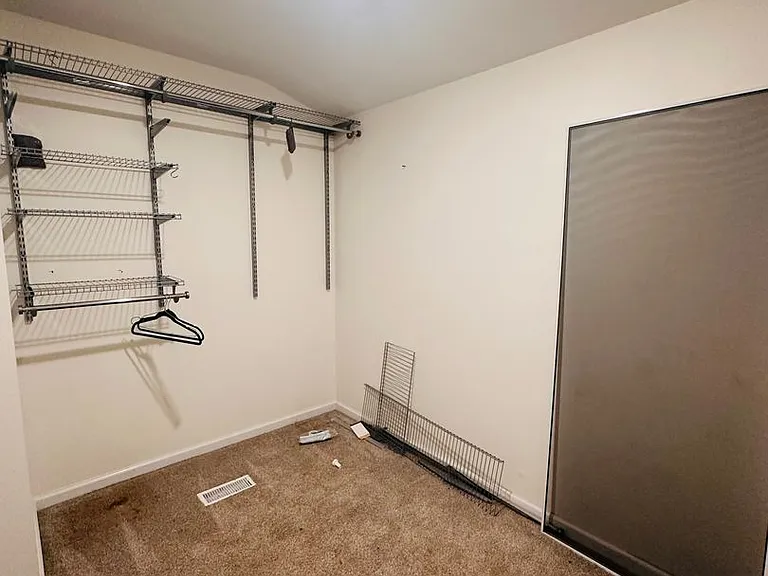 506 E Ormsby Ave — Photo 10