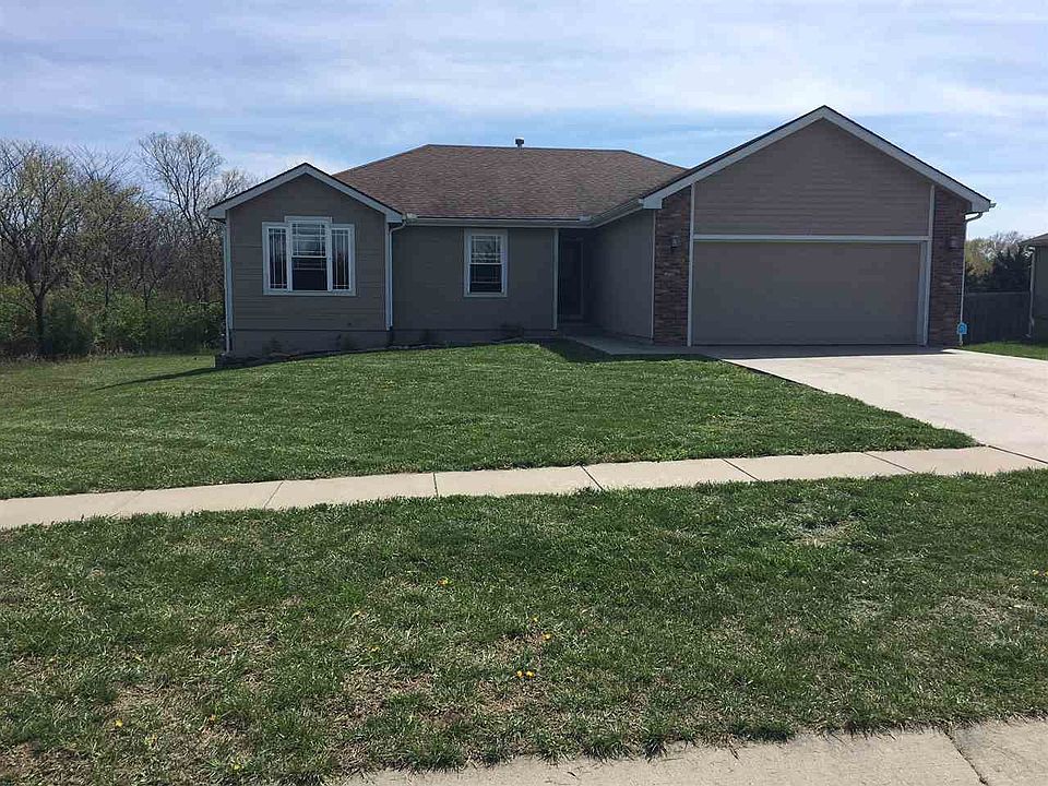 1st image of 2205 SE Crestwater Dr