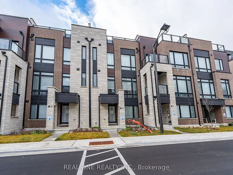 28 Credit Ln — Photo 1