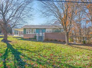 5 Wentworth Ave, Asheville, NC 28803