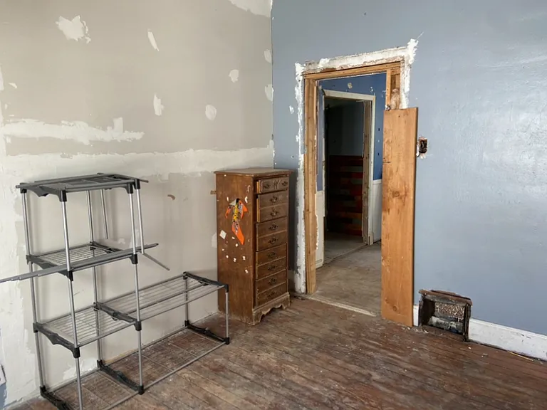115 N Cherry St — Photo 15
