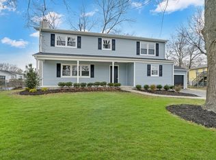 596 Deer Ln, Toms River, NJ