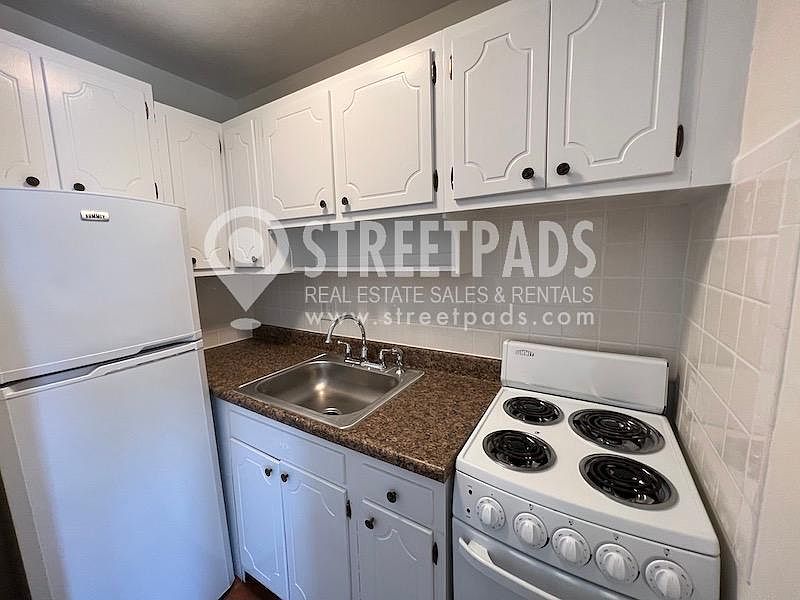 1315 Commonwealth Ave Apartment Rentals Allston, MA Zillow