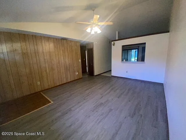1255 Shady Pines Ln — Photo 3