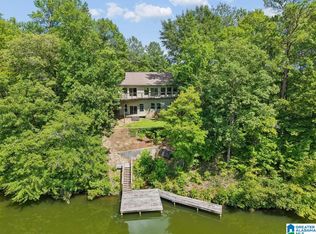 290 Paint Creek Ln, Sylacauga, AL 35151