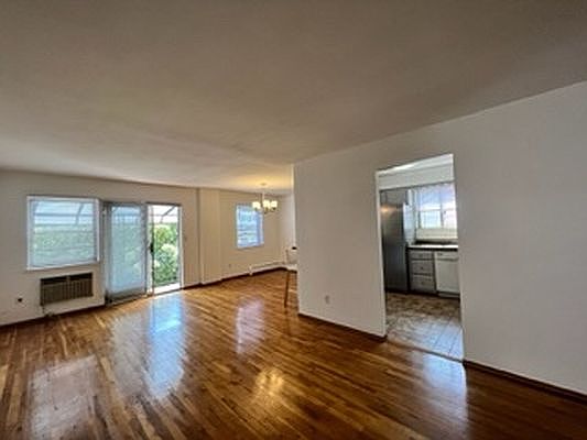 4th image of 2318 31st Dr #1