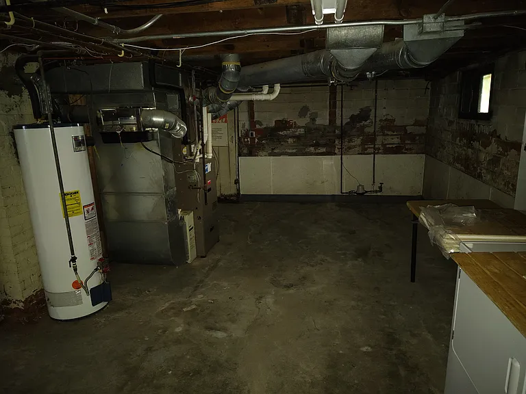 4342 Willys Pkwy — Photo 26