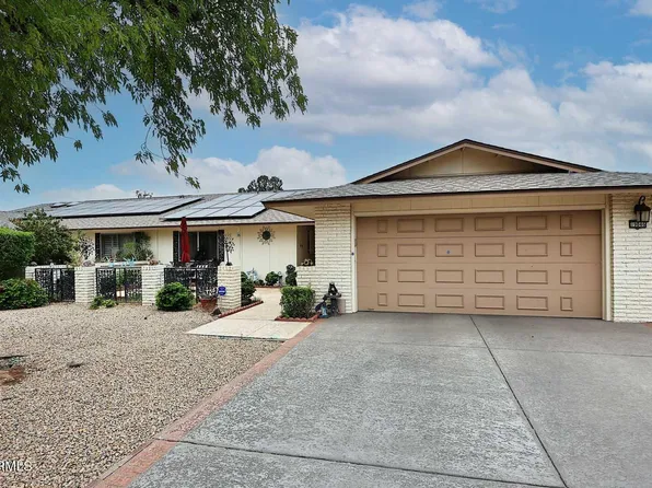 19046 N Lakeforest Drive, Sun City, AZ 85373