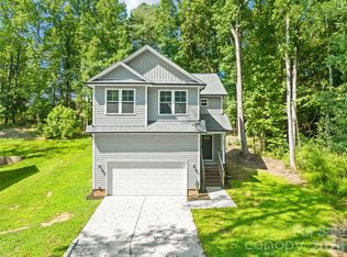 240 Valleybrook Ln, Troutman, NC 28166