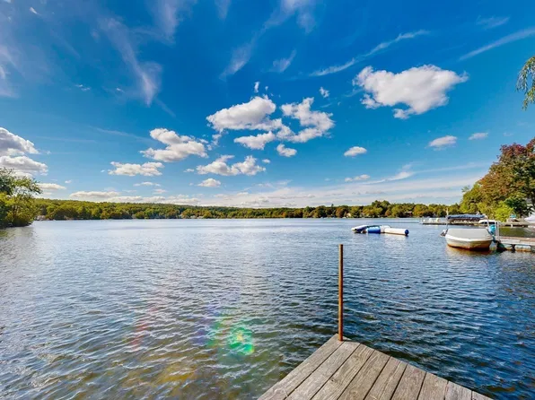 12 Downey Pl, Hopkinton, MA 01748