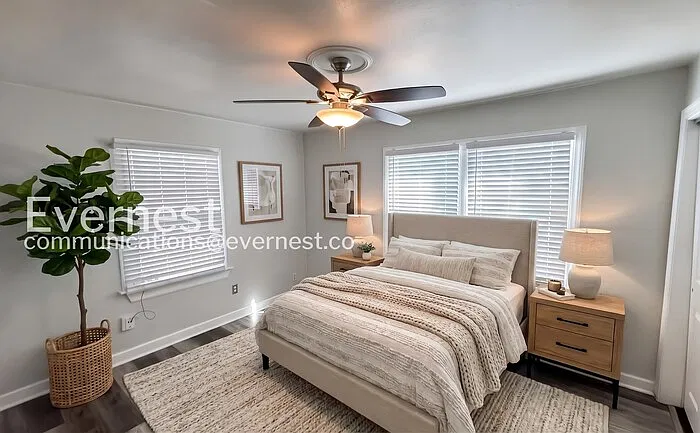 2 bed, 1.0 bath, 877 sqft, $1,200 — Photo 4