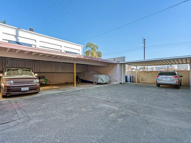 4460 Ensign Ave. — Photo 15