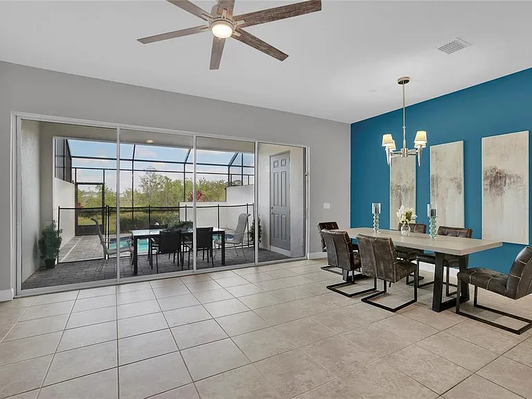 486 Captiva Dr — Photo 6
