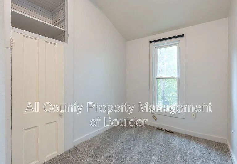 2245 Grove Cir — Photo 12