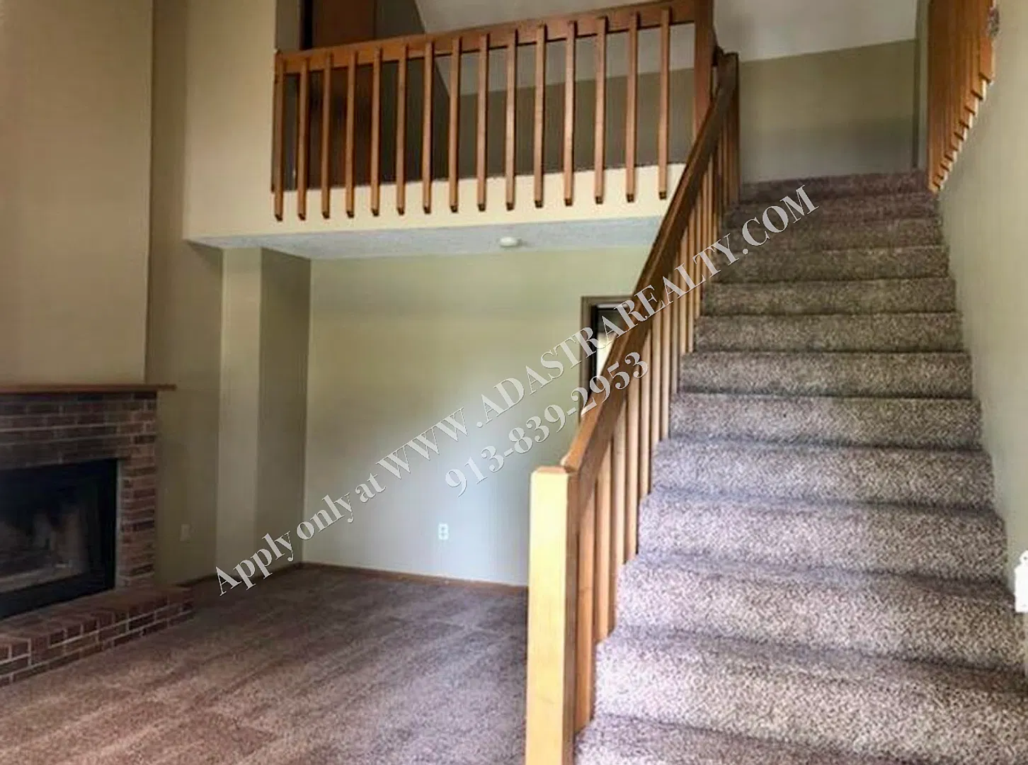 Updated 2 Bed 1.5 Bath Townhome in Overland Park-Available NOW!! — Photo 3