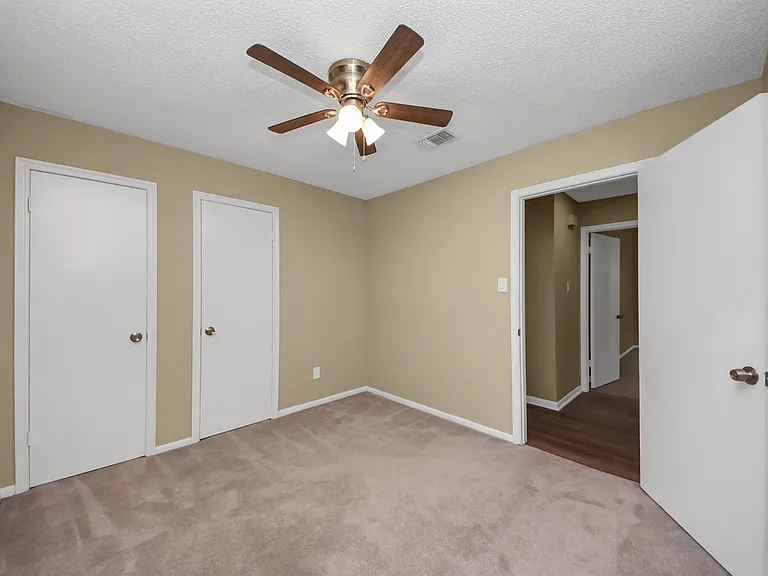 15 Brentwood Oaks Ct — Photo 17