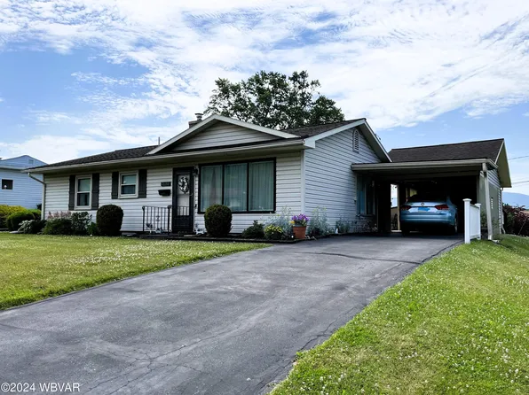 2430 E Hills Dr, Williamsport, PA 17701