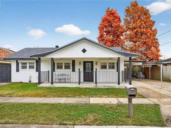 2429 Volpe Dr, Chalmette, LA 70043