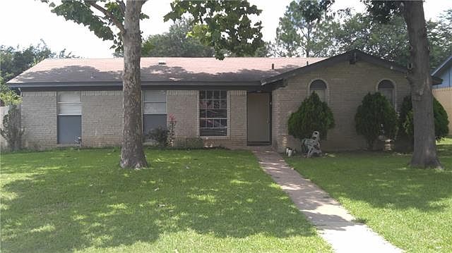 1st image of 701 Longbeach Dr