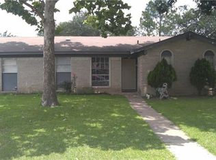 701 Longbeach Dr, Garland, TX 75043