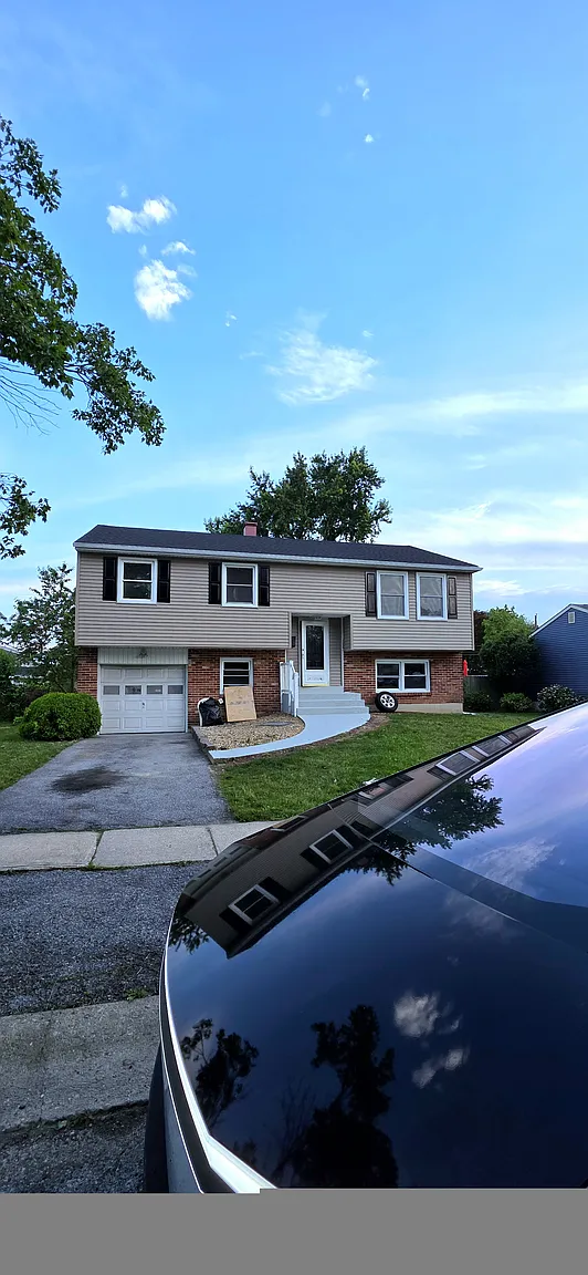 1301 Yellowstone Dr photo 1