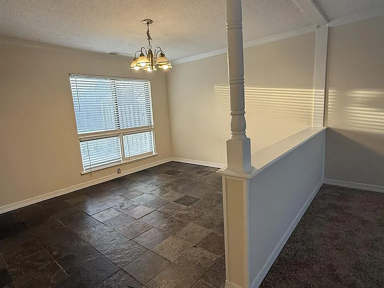 504 Heritage Dr — Photo 7