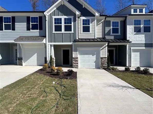1244 Hammond Dr, Mebane, NC 27302