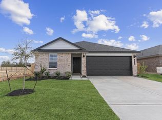 342 Amy St, Angleton, TX 77515