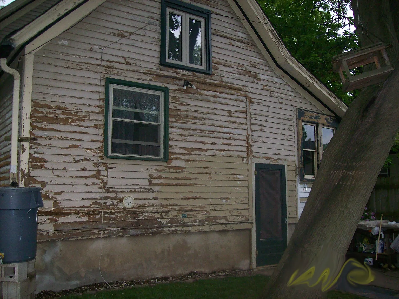 616 Forest Ave photo 1