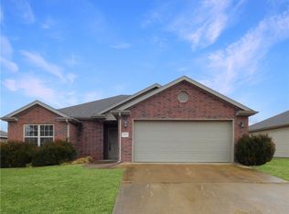 1209 N 31st St, Rogers, AR 72756