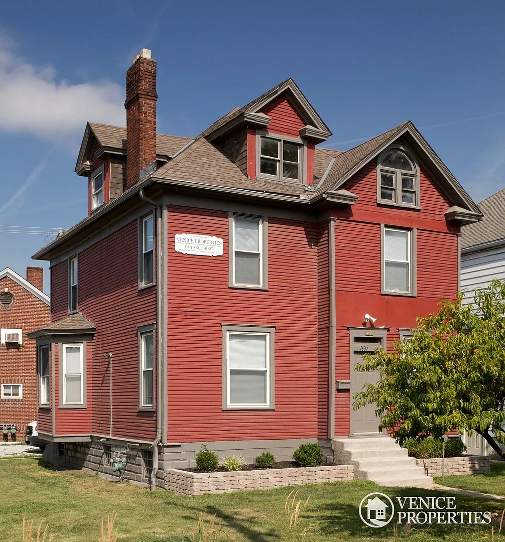 6 Bedroom on OSU Campus — Photo 1