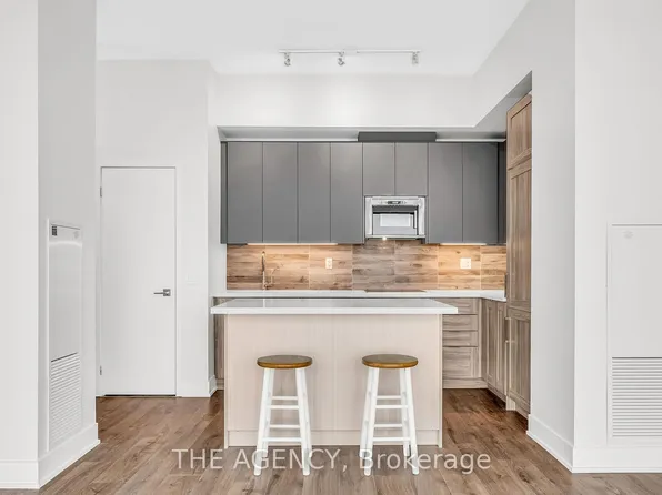 2908 Highway 7, Vaughan, ON