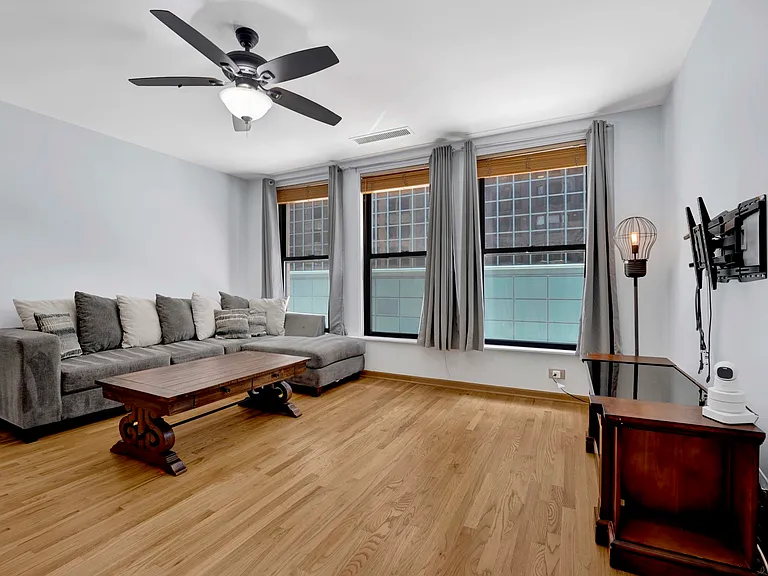 431 S Dearborn St #309 — Photo 5
