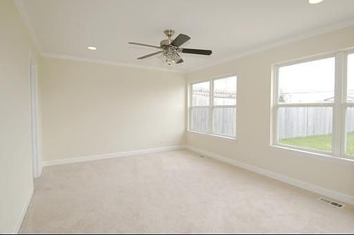 5th image of 527 Heritage Dr #527