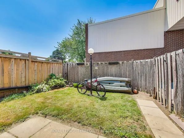 1100 Oxford St #88, Oshawa, ON L1J 6G4