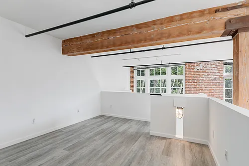 461 2nd St #C207 — Photo 17